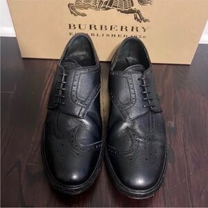 Burberry Black Leather Oxfords